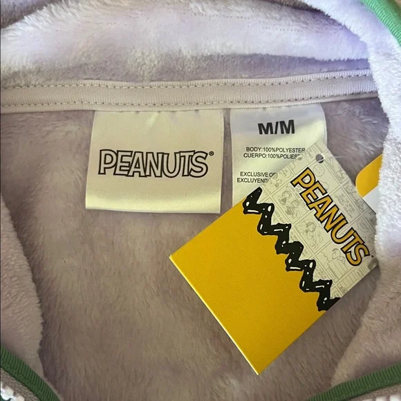 Peanuts Snoopy Fleece Jacket ~ Goes Hiking - Picture 3 of 6